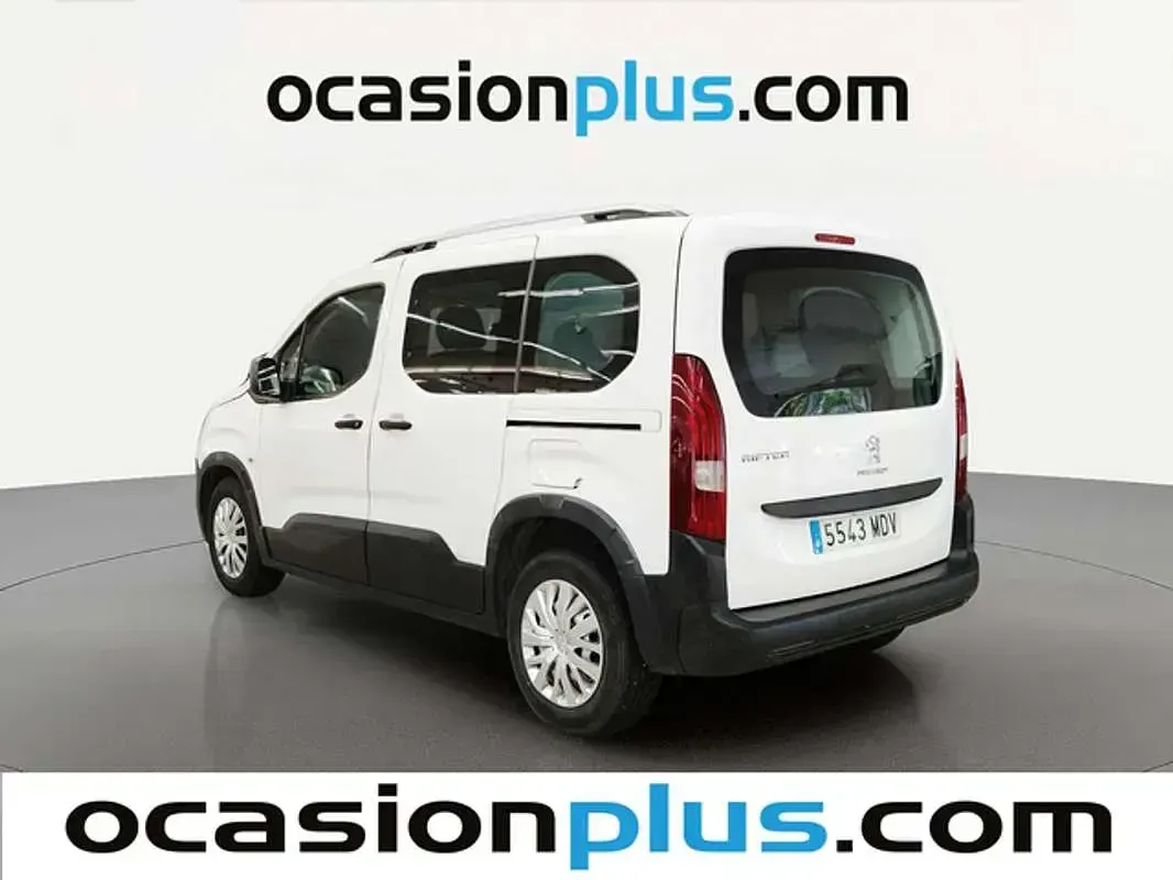 Usado Peugeot Rifter Active 75 CV (55 kW) 2023 Blanco Monovolumen