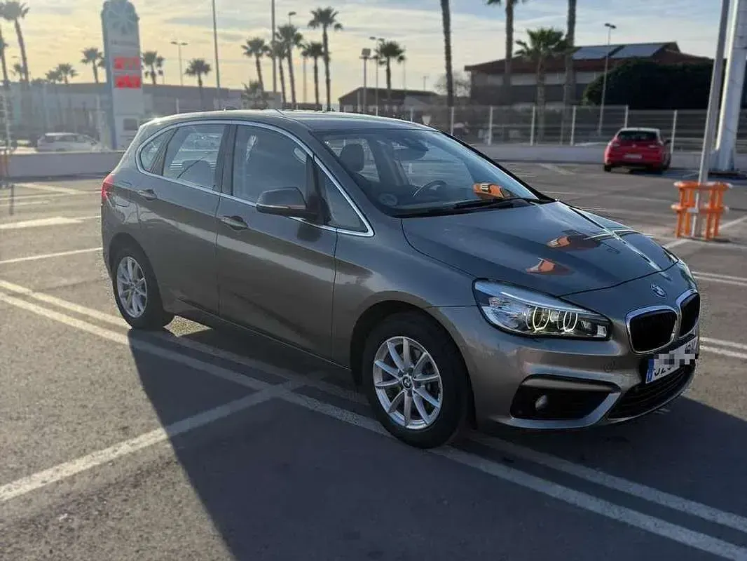 Usado BMW 216 116 CV (85 kW) 2016 Beige Monovolumen