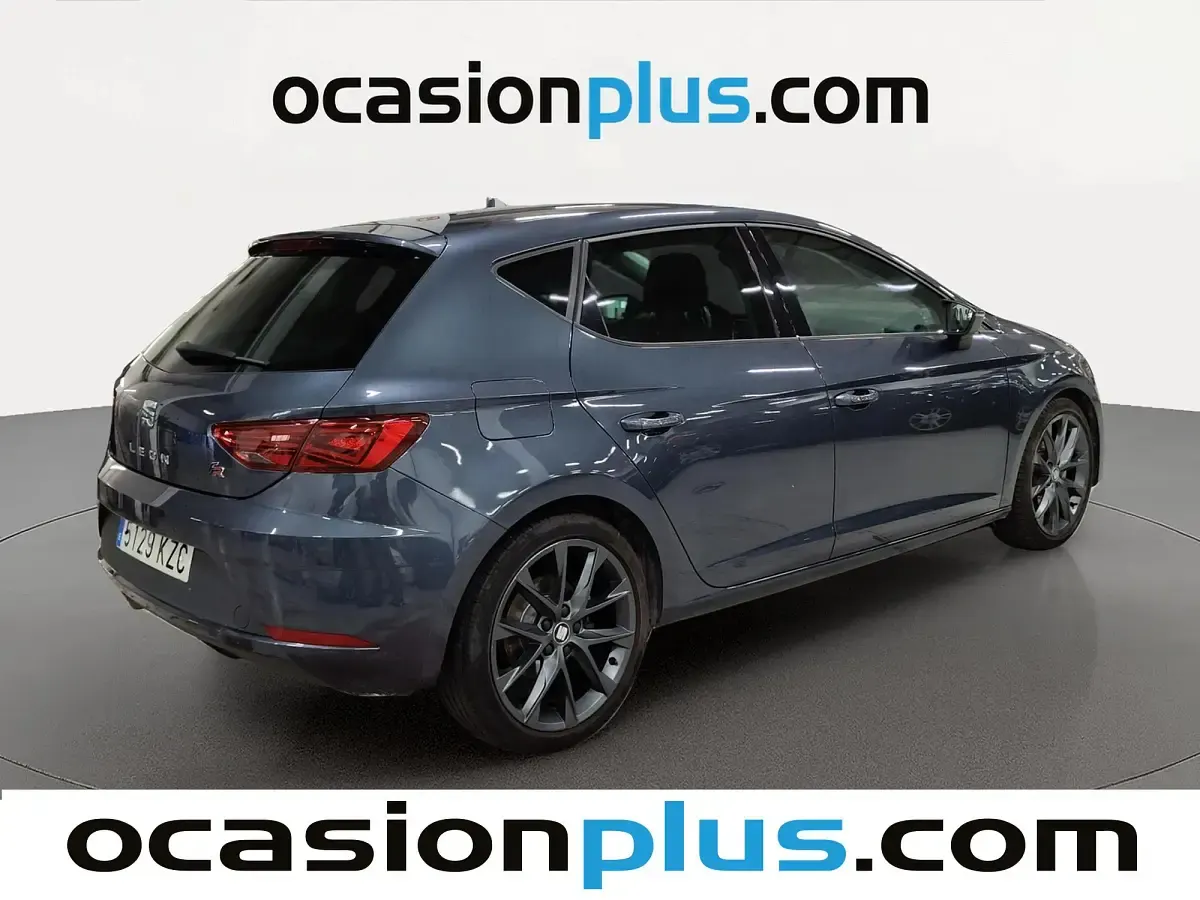 Usado Seat Leon FR 190 CV (139 kW) 2019 Gris Utilitario