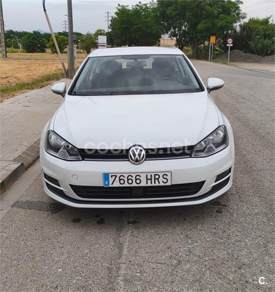 Blanco Usado 2013 VW Golf VII Berlina | 9950 € (Buen precio) - Imagen 1/4