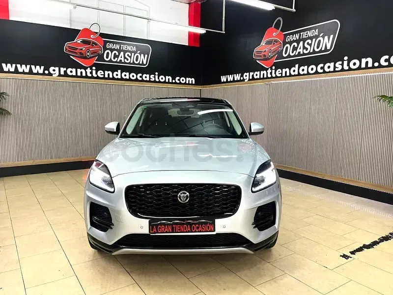 Usado Jaguar E-Pace R-Dynamic 163 HP (119 kW) 2022 Cinzento SUV
