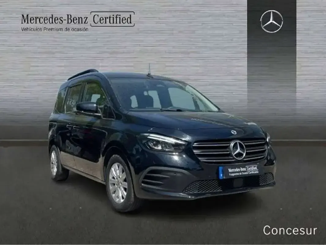 Usado Mercedes 180 116 CV (85 kW) 2025 Negro Berlina