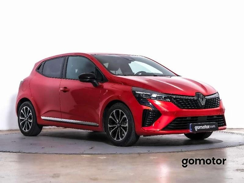 Usado Renault Clio V Techno 90 CV (66 kW) 2024 Rojo Utilitario