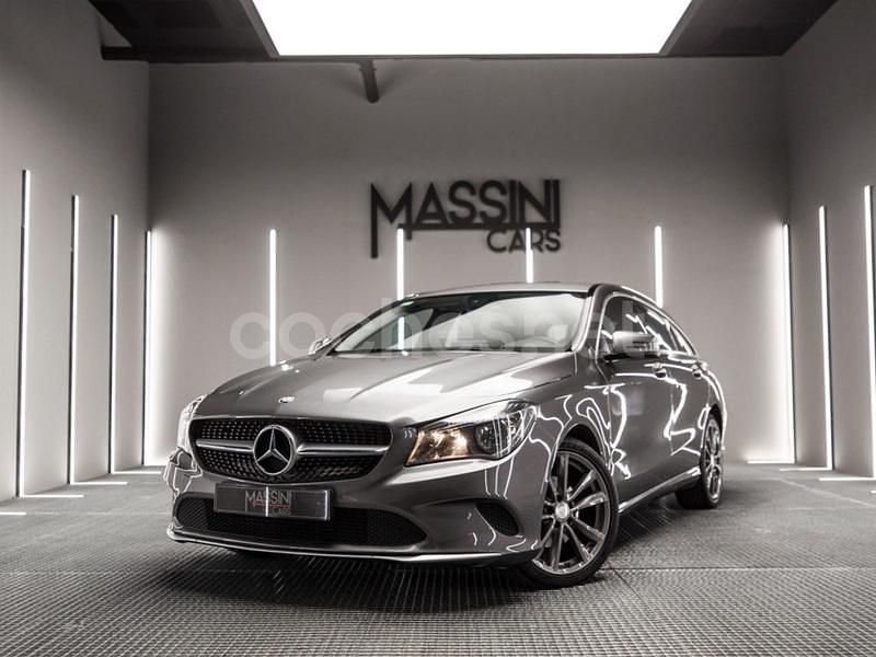 Gris / plata Usado 2017 Mercedes CLA200 Shooting Brake Familiar | 14.999 € (Precio justo) - Imagen 1/4