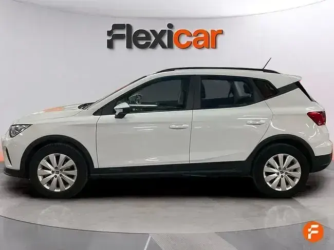 Usado Seat Arona Style 115 CV (84 kW) 2024 Blanco SUV