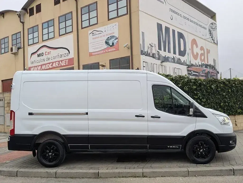 Usado Ford Transit Trend 130 CV (95 kW) 2021 Blanco Van