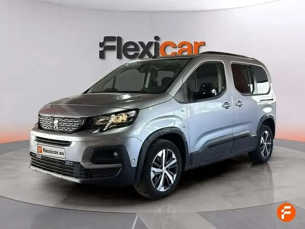 Usado Peugeot Rifter Allure 101 CV (74 kW) 2023 Gris Monovolumen