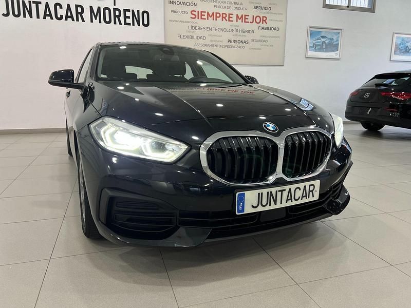 Usado BMW 116 Comfort Edition 116 CV (85 kW) 2021 Blanco Utilitario