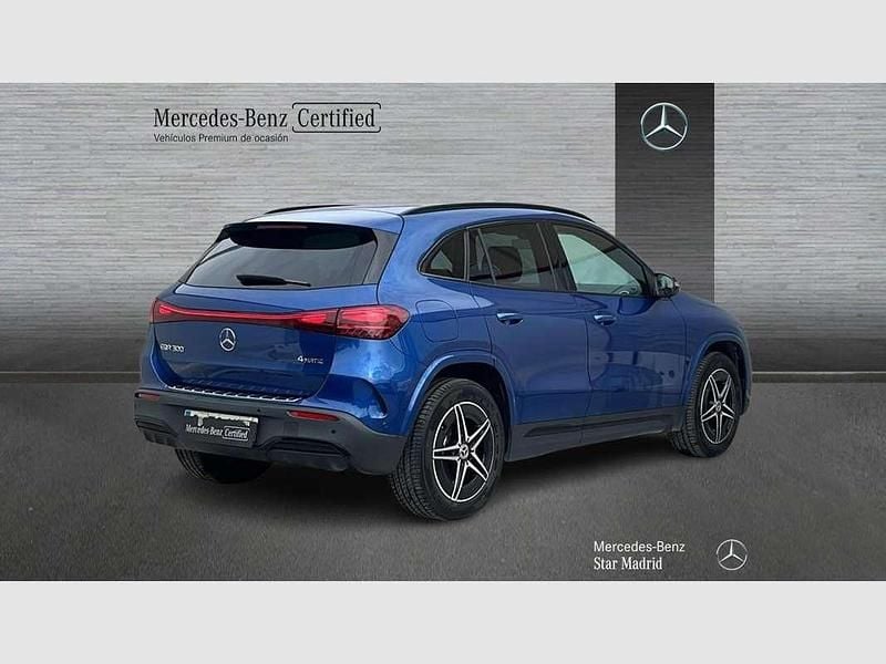 Usado Mercedes EQA300 167 kW (228 CV) 2025 Azul SUV