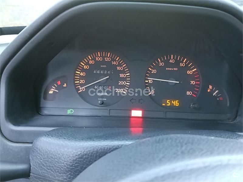 Usado Peugeot 106 60 CV (44 kW) 1997 Blanco Utilitario