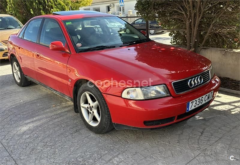 Rojo Usado 1995 Audi A4 Berlina | 2500 € - Imagen 1/3