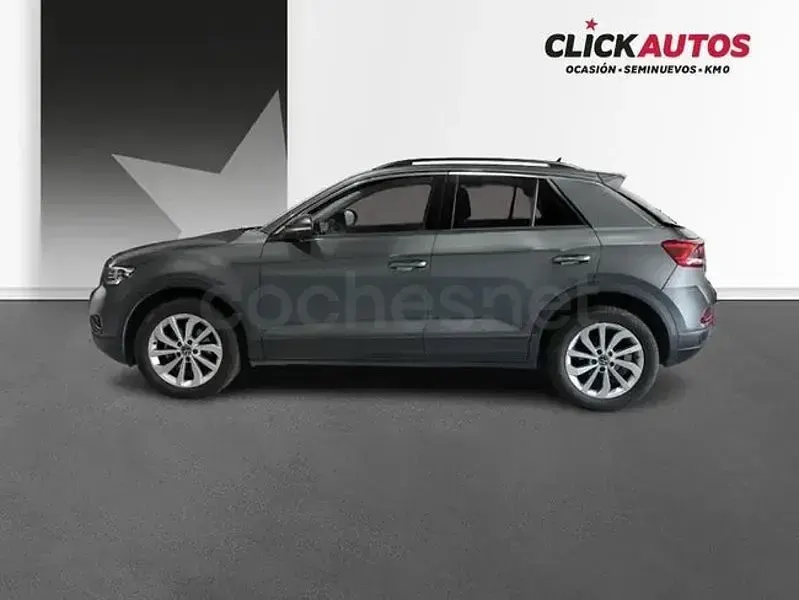 Usado VW T-Roc Life 150 CV (110 kW) 2024 Gris / plata SUV