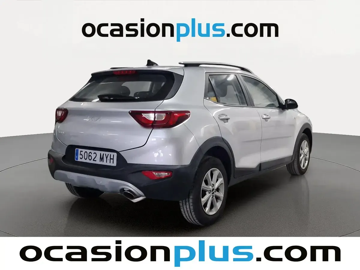 Usado Kia Stonic 79 CV (58 kW) 2025 Gris SUV