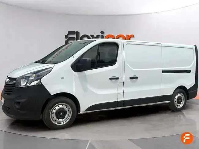 Usado Opel Vivaro S 145 CV (106 kW) 2017 Blanco Monovolumen