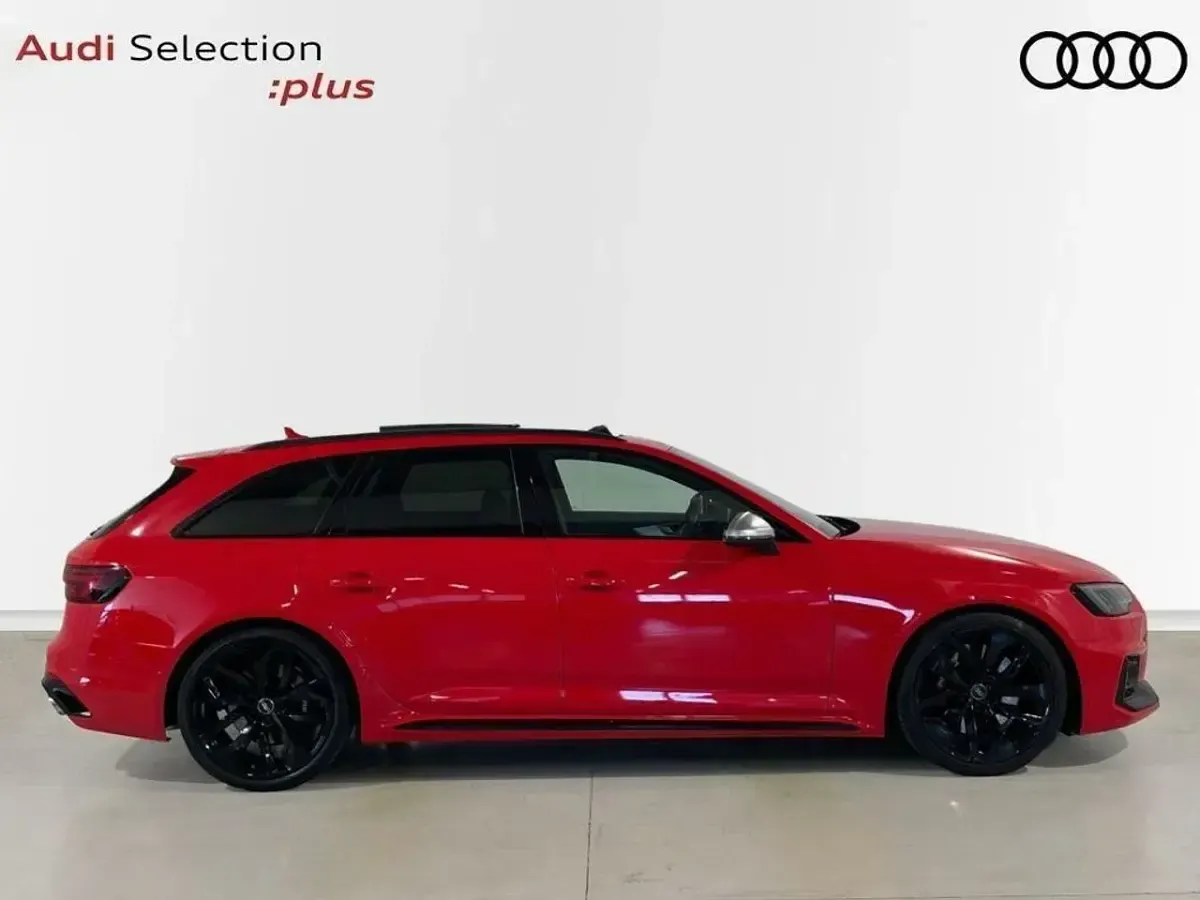 Usado Audi RS4 450 CV (330 kW) 2019 Rojo Familiar