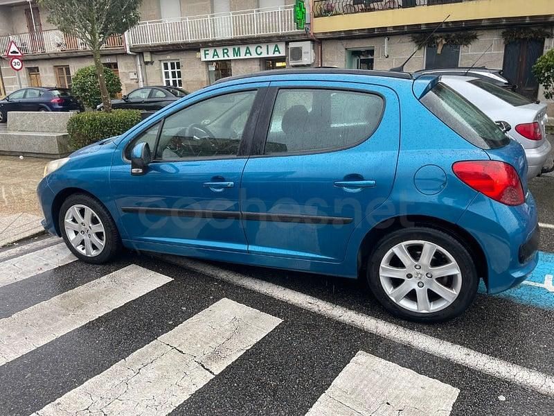 Usado Peugeot 207 Sport 90 CV (66 kW) 2007 Azul Berlina