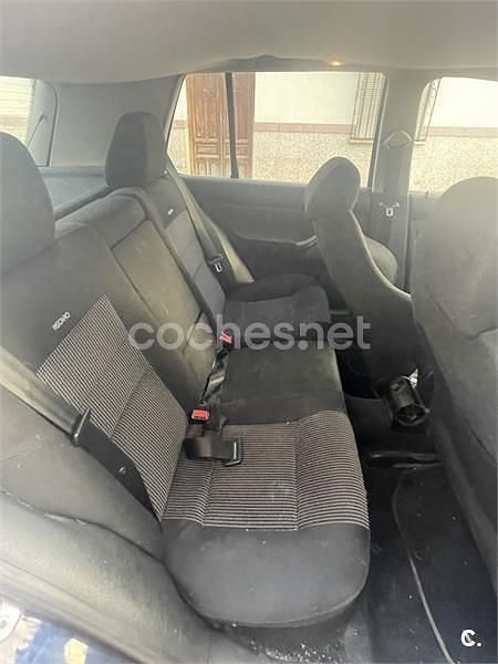 Usado VW Golf IV Highline 150 CV (110 kW) 2001 Azul Familiar