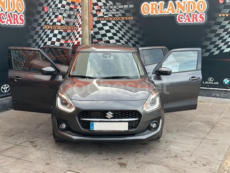 Usado Suzuki Swift 83 CV (61 kW) 2020 Gris / plata Berlina