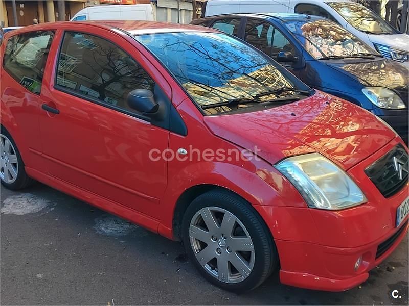 Usado Citroën C2 VTR Sport 110 CV (80 kW) 2005 Rojo Utilitario