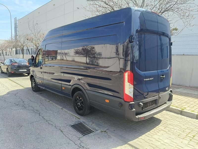 Usado Ford Transit Ambiente 155 CV (114 kW) 2015 Azul