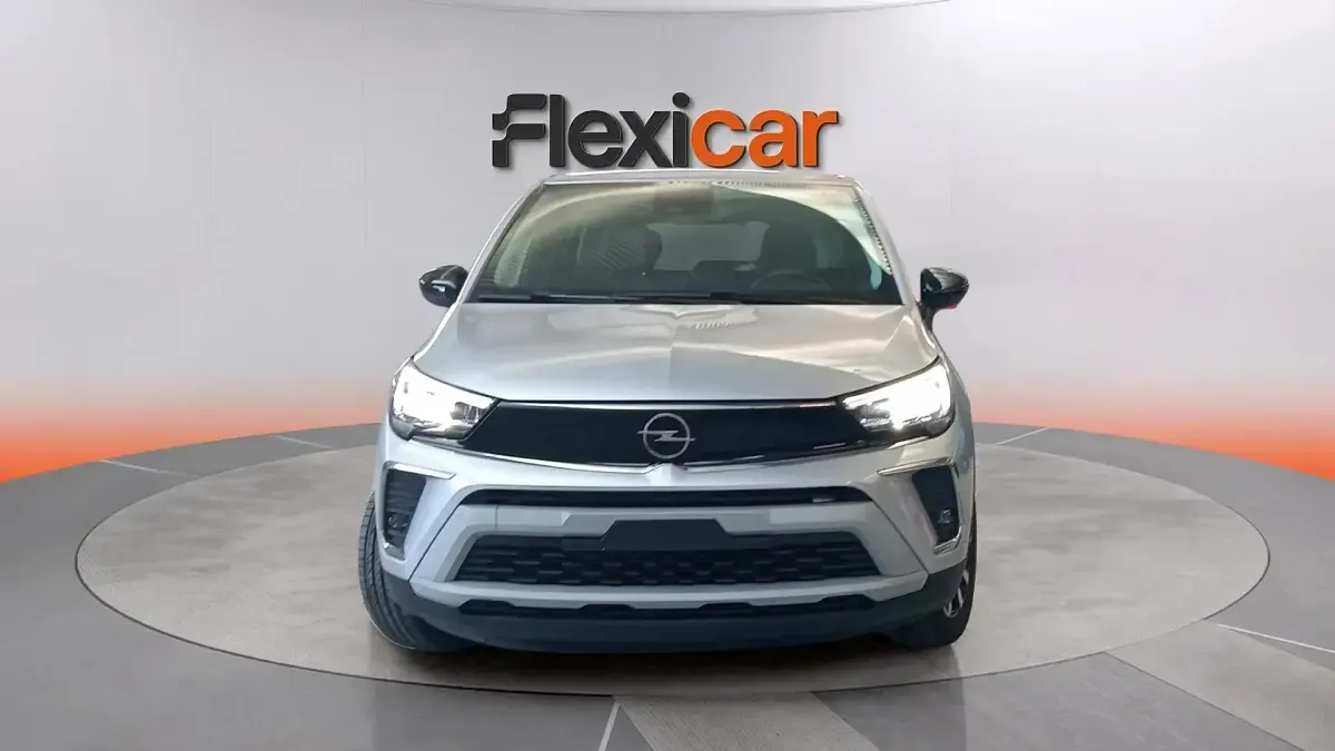 Usado Opel Crossland Elegance 131 CV (96 kW) 2024 Gris SUV