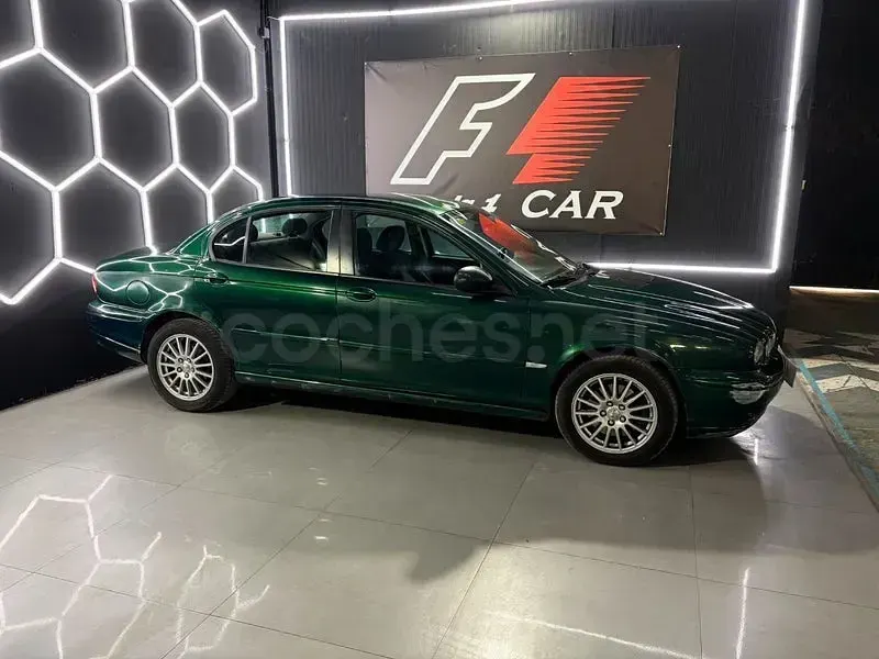 Usado Jaguar X-type Executive 130 CV (95 kW) 2007 Verde Berlina