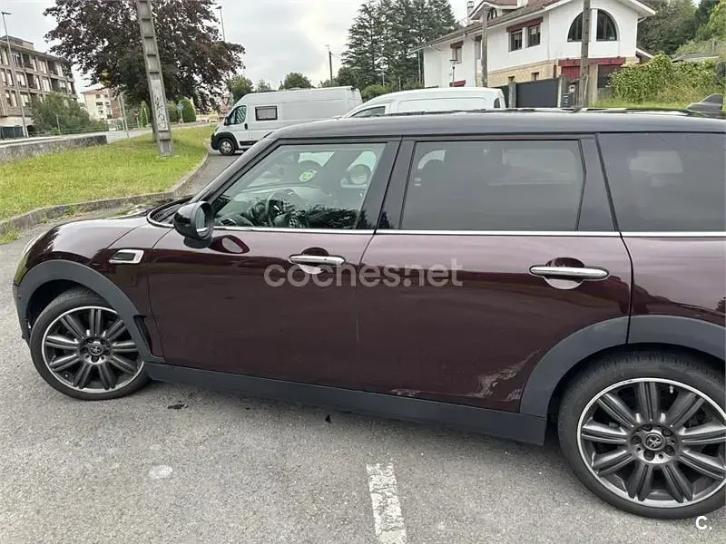 Usado Mini Cooper Clubman 136 CV (100 kW) 2019 Granate Familiar