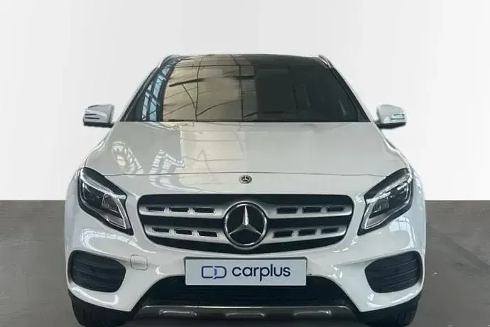 Usado Mercedes GLA200 156 CV (114 kW) 2019 Blanco SUV