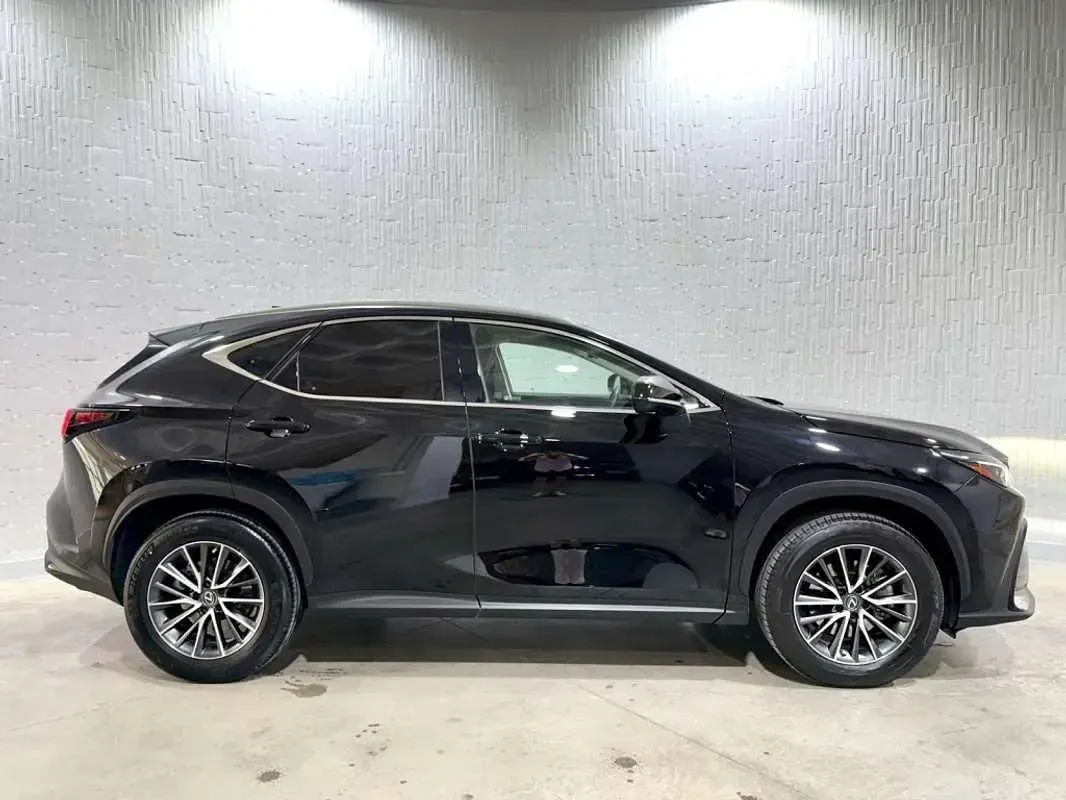 Usado Lexus NX350h Business Edition 243 CV (178 kW) 2022 Negro SUV