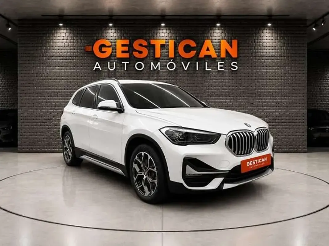 Usado BMW X1 220 CV (161 kW) 2022 Blanco SUV