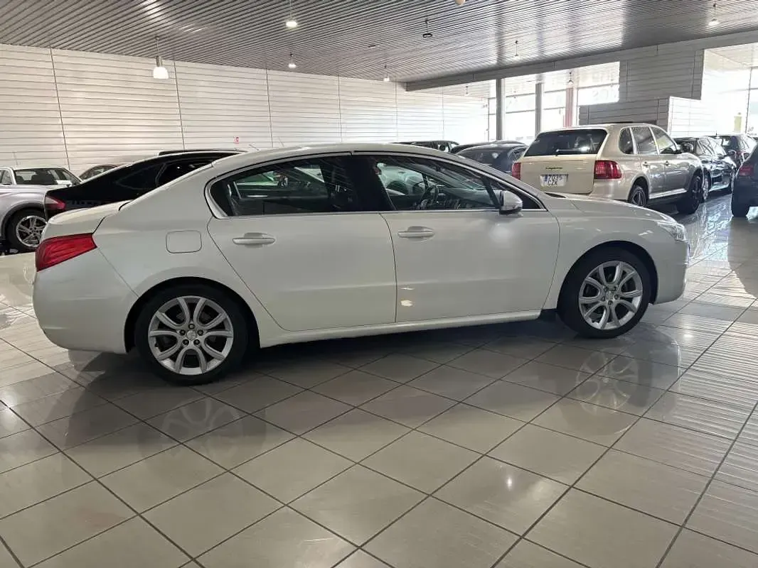 Usado Peugeot 508 Allure 200 CV (147 kW) 2012 Blanco Berlina
