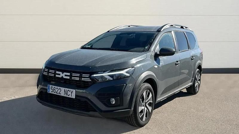 Usado Dacia Jogger Expression 110 CV (80 kW) 2025 Gris Monovolumen
