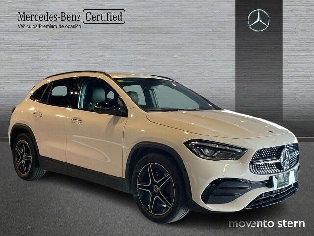 Usado Mercedes GLA200 150 CV (110 kW) 2020 Blanco SUV