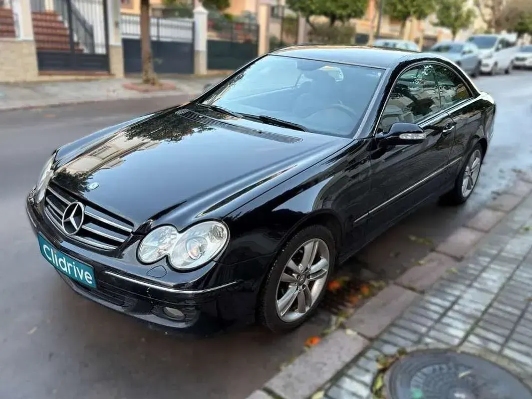 Usado Mercedes C220 Avantgarde 150 CV (110 kW) 2008 Negro Coupe
