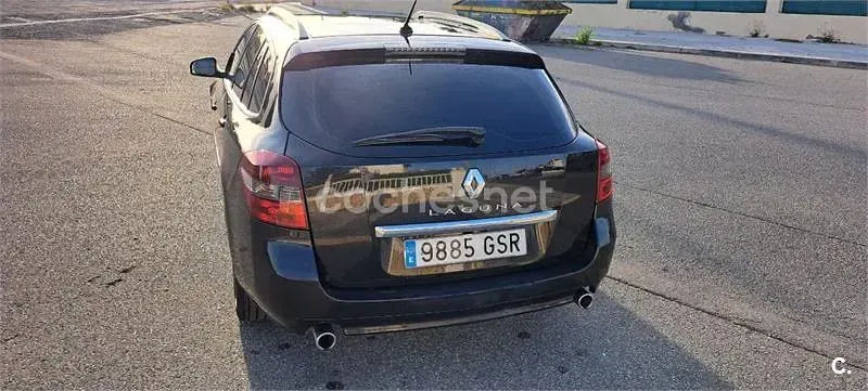 Usado Renault Laguna III GT 150 CV (110 kW) 2010 Negro Familiar