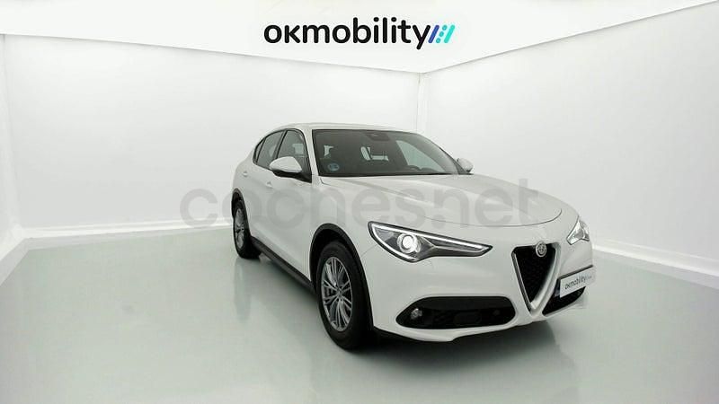 Usado Alfa Romeo Stelvio Super 160 CV (117 kW) 2022 Blanco SUV