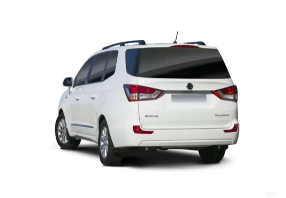 Usado SsangYong Rodius Limited 178 CV (130 kW) 2017 Blanco Monovolumen