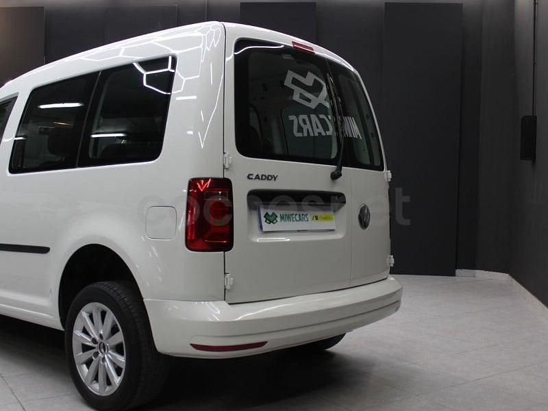 Usado VW Caddy Beach 150 CV (110 kW) 2019 Blanco Monovolumen