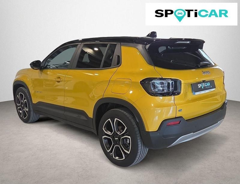 Usado Jeep Avenger EV Summit 114 kW (156 CV) 2025 Rojo SUV