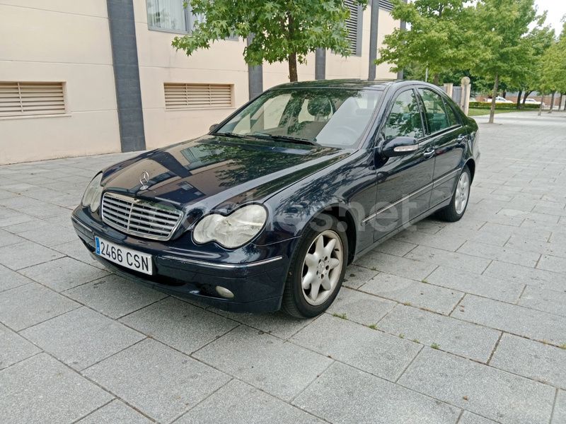 Azul Usado 2004 Mercedes C270 Elegance Berlina | 4700 € (Precio justo) - Imagen 1/4