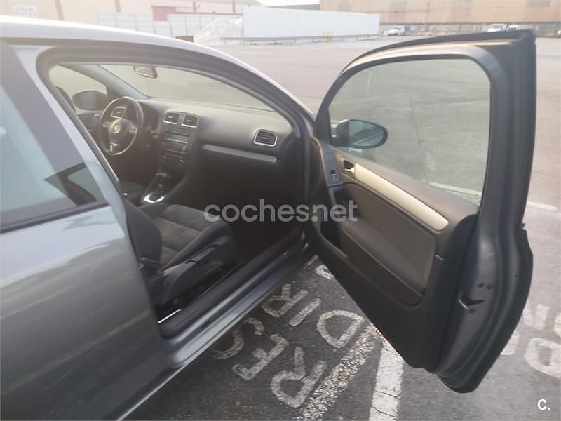 Usado VW Golf VI Sport 122 CV (89 kW) 2009 Gris / plata Utilitario