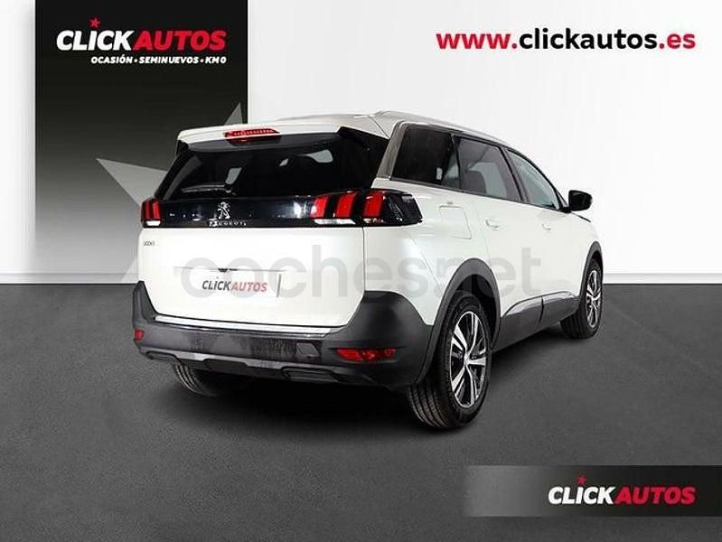 Usado Peugeot 5008 Allure 130 CV (95 kW) 2023 Blanco SUV