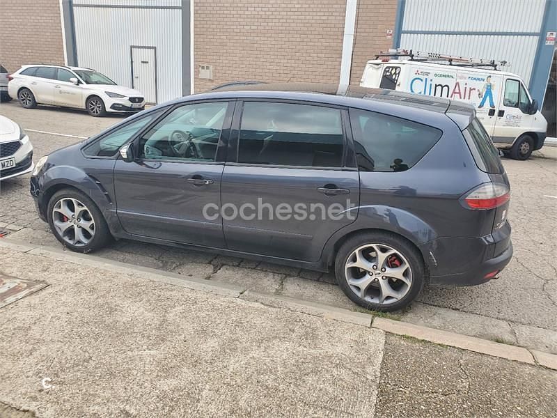 Usado Ford S-MAX Titanium 140 CV (102 kW) 2007 Gris / plata Monovolumen