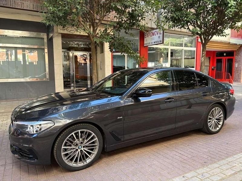 Negro Usado 2017 BMW 530 Sport Line Berlina | 22.000 € (Precio justo) - Imagen 1/4