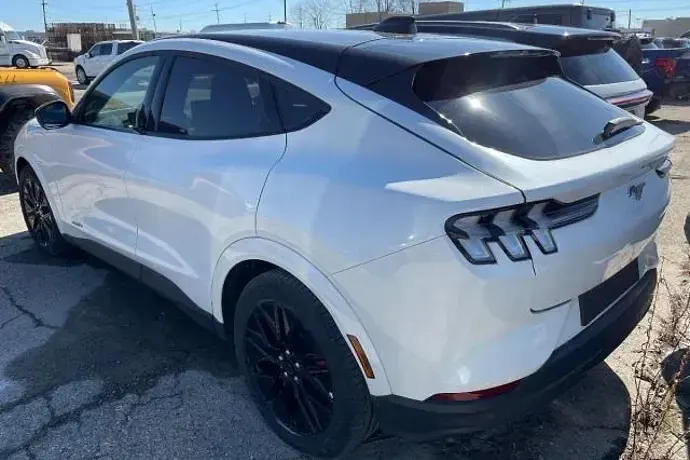Nuevo Ford Mustang 294 CV (216 kW) 2026