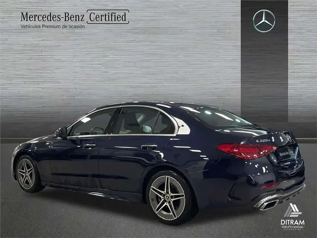 Käytetty Mercedes C220 200 HP (147 kW) 2023 Sedan