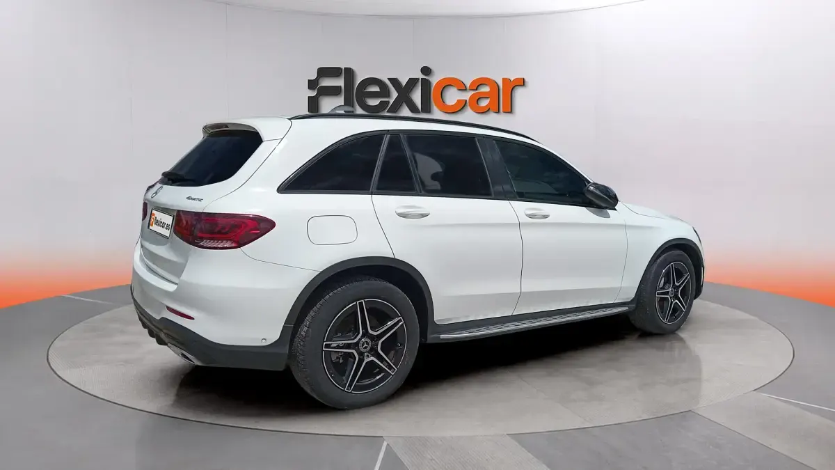 Usado Mercedes GLC200 163 CV (119 kW) 2022 Blanco SUV
