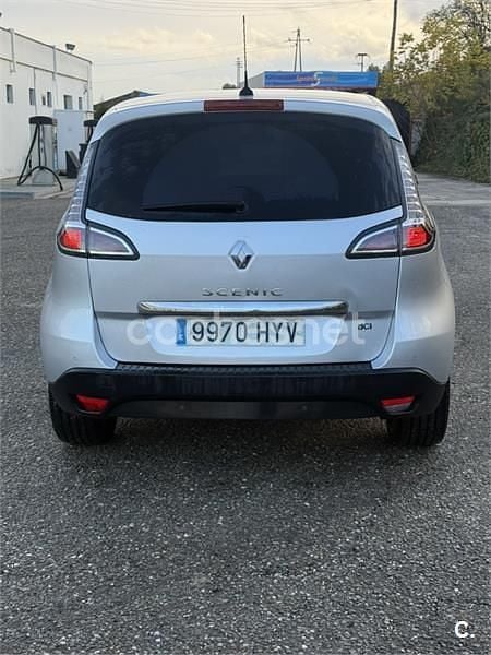 Usado Renault Scénic III Bose Edition 110 CV (80 kW) 2014 Gris / plata Monovolumen