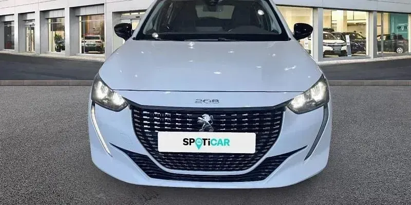 Usado Peugeot 208 Active 75 CV (55 kW) 2023 Blanco Utilitario