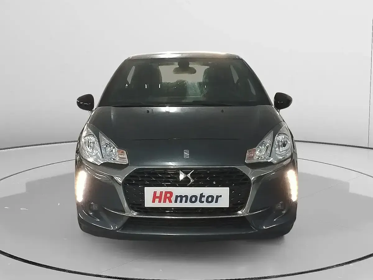Usado DS Automobiles DS3 82 CV (60 kW) 2016 Gris Utilitario